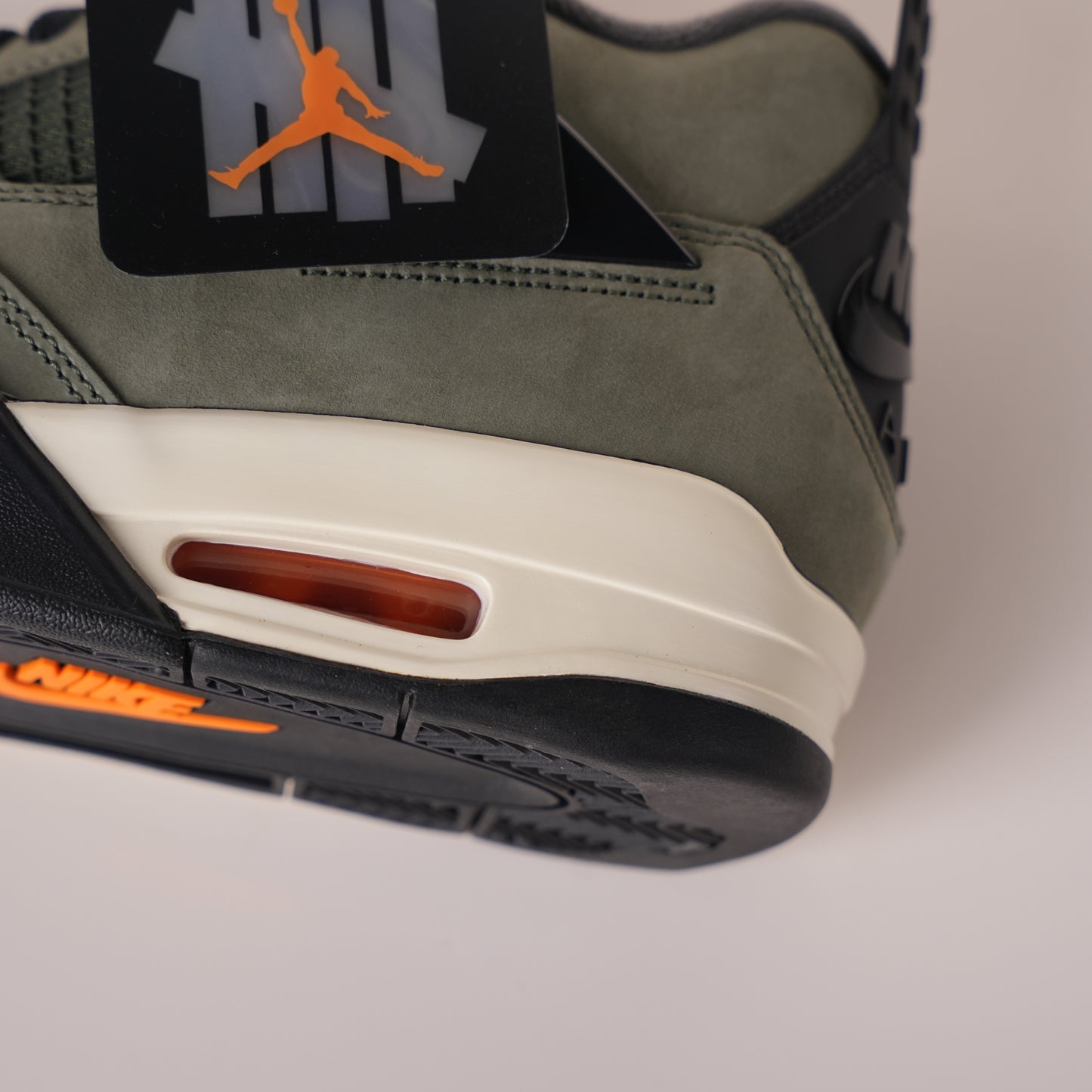 Air Jordan 4 Retro Undefeated JBM351 M1