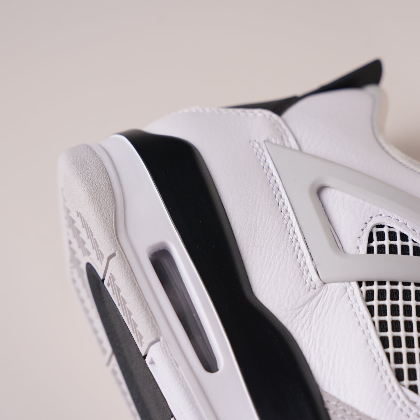 Air Jordan 4 Military Black DH6927-111