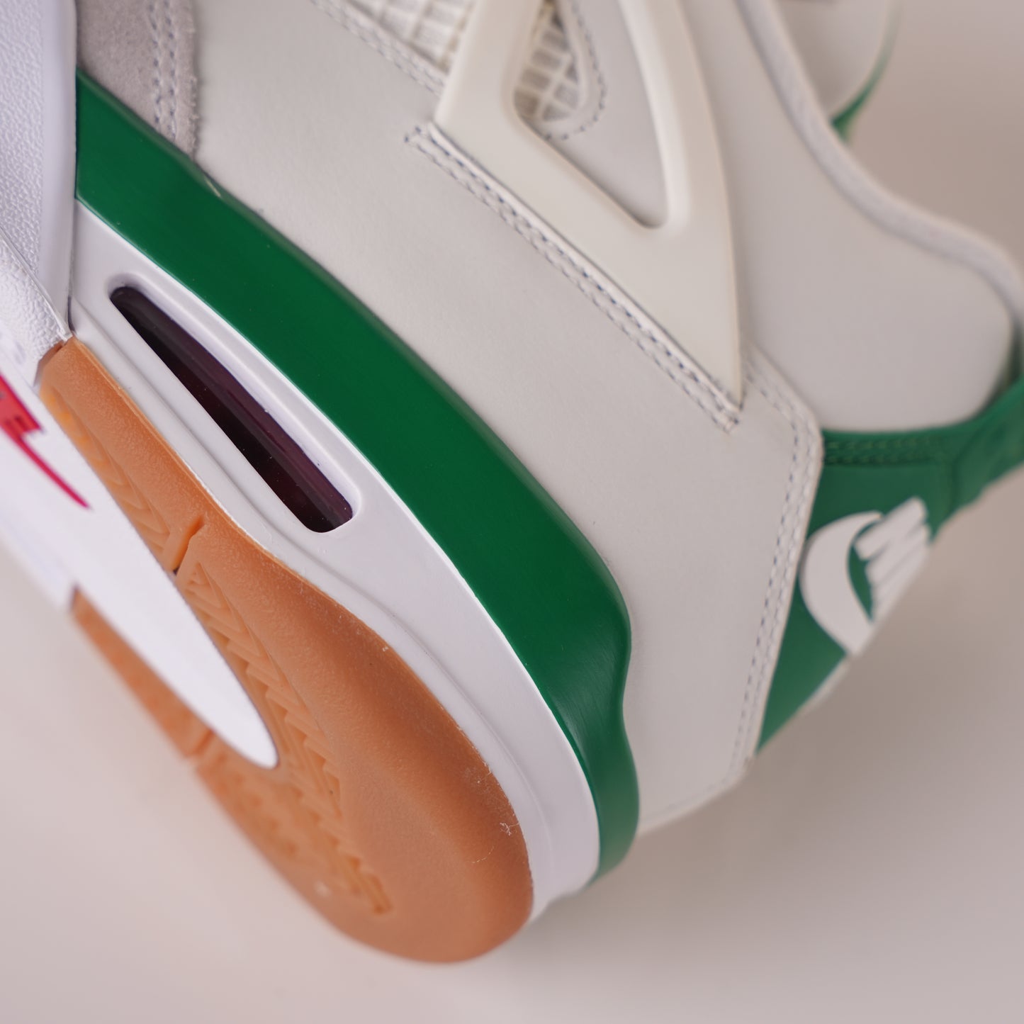 Air Jordan 4 SB Pine Green DR5415-103