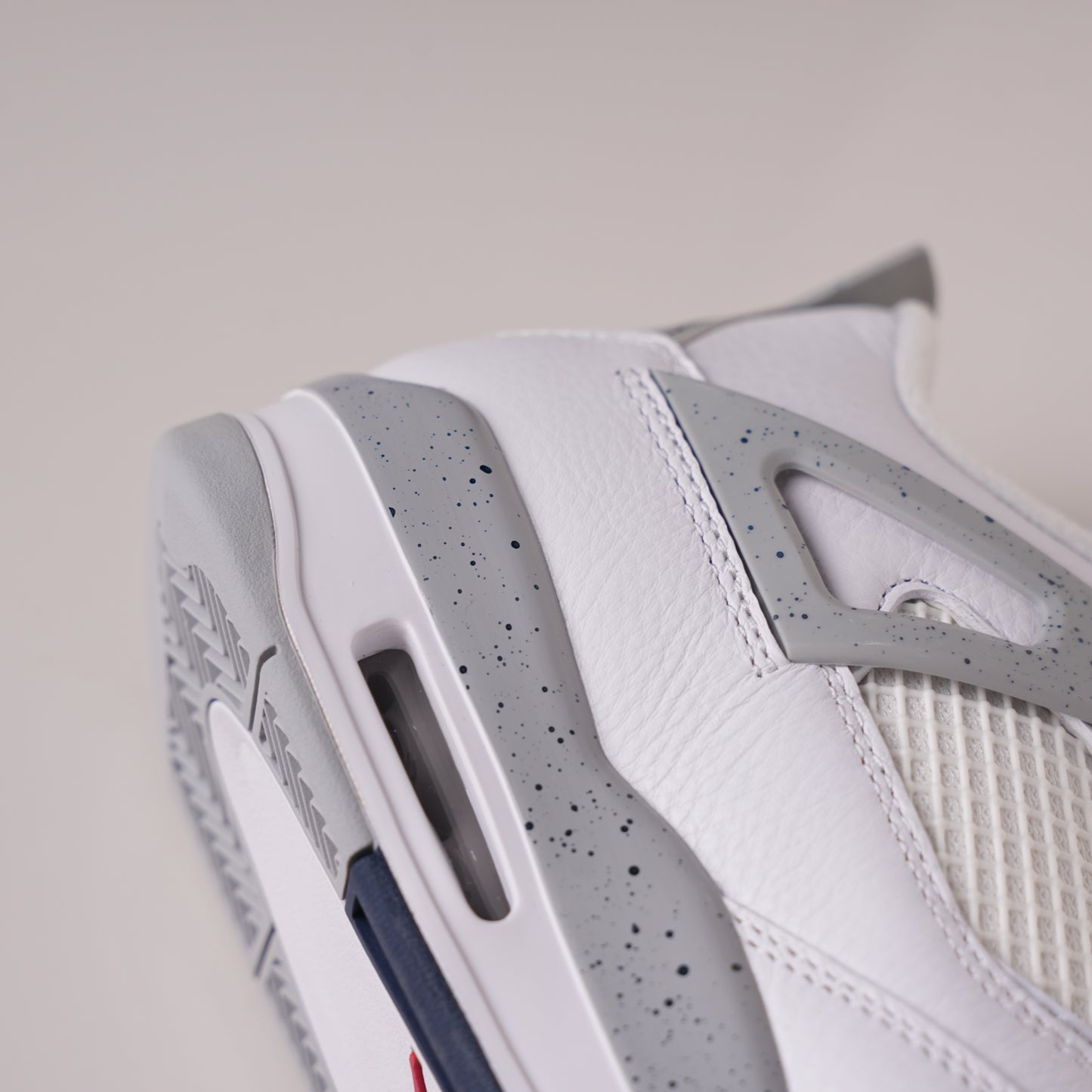 Air Jordan 4 Retro Midnight Navy