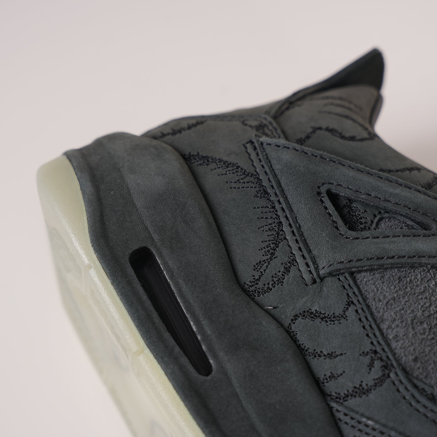 Air Jordan 4 Retro Kaws Black
