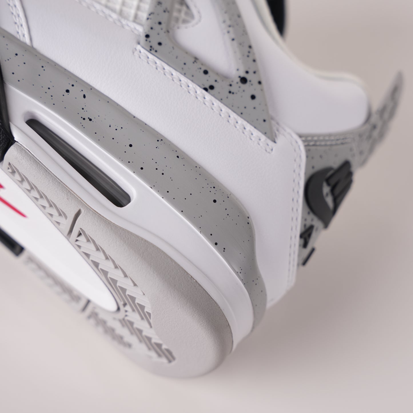 Air Jordan 4 Retro White Cement
