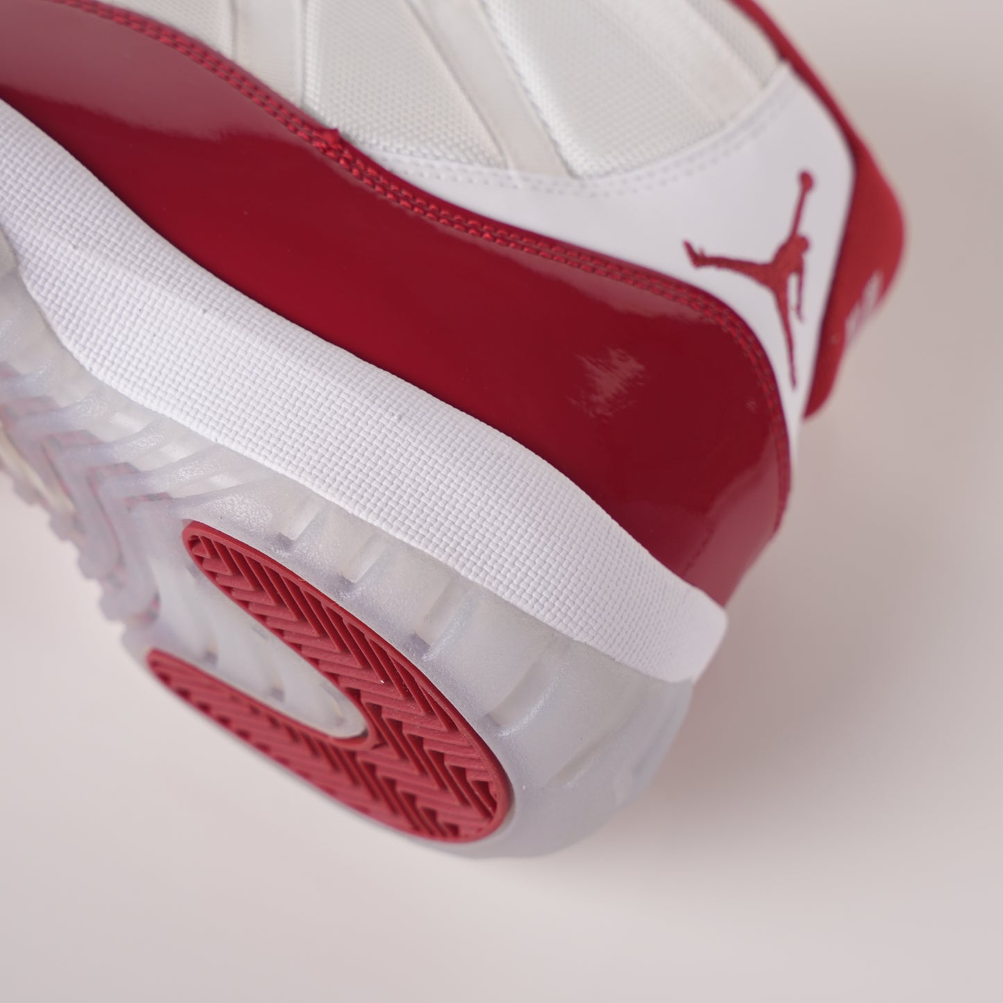 Air Jordan 11 Retro Cherry