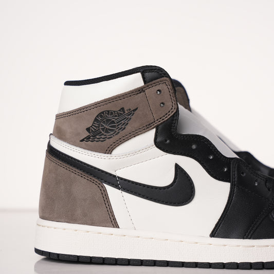 Air Jordan 1 Retro High Dark Mocha