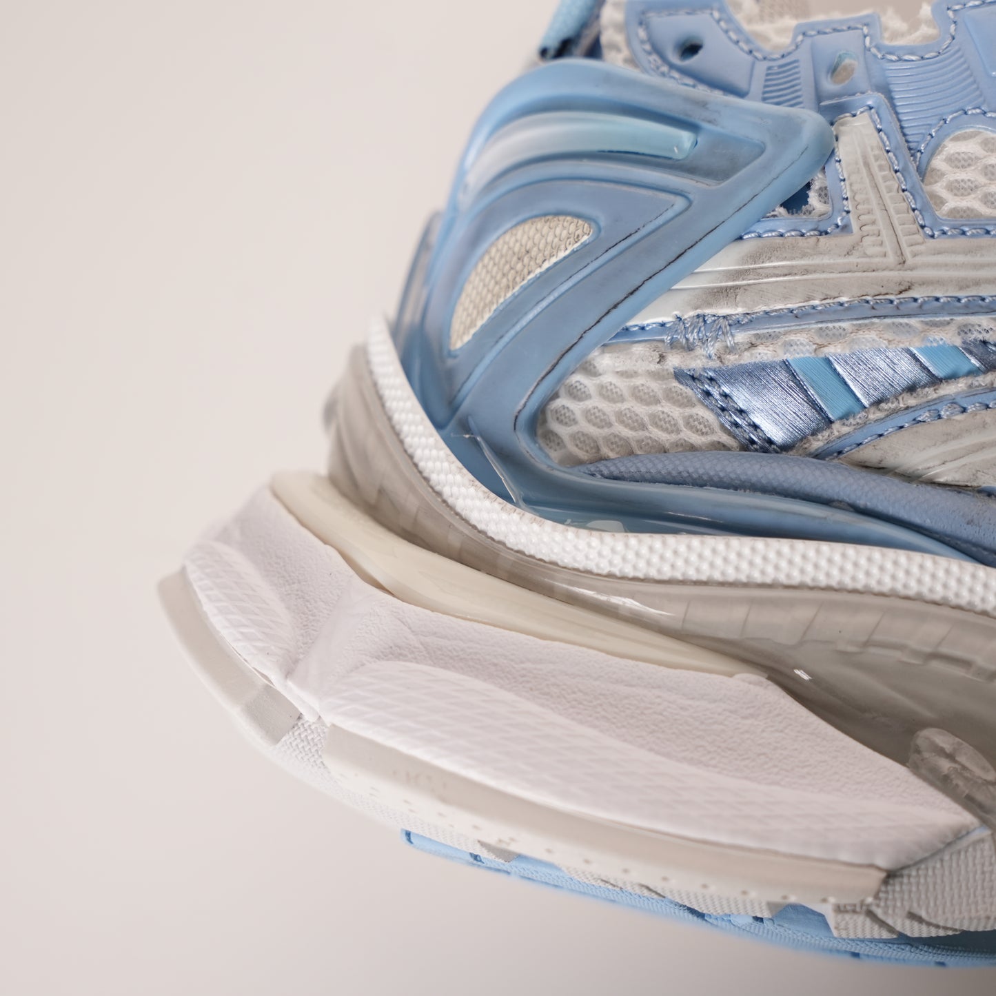 Balenciaga Runner White Light Blue 677402 W3RB2 9744
