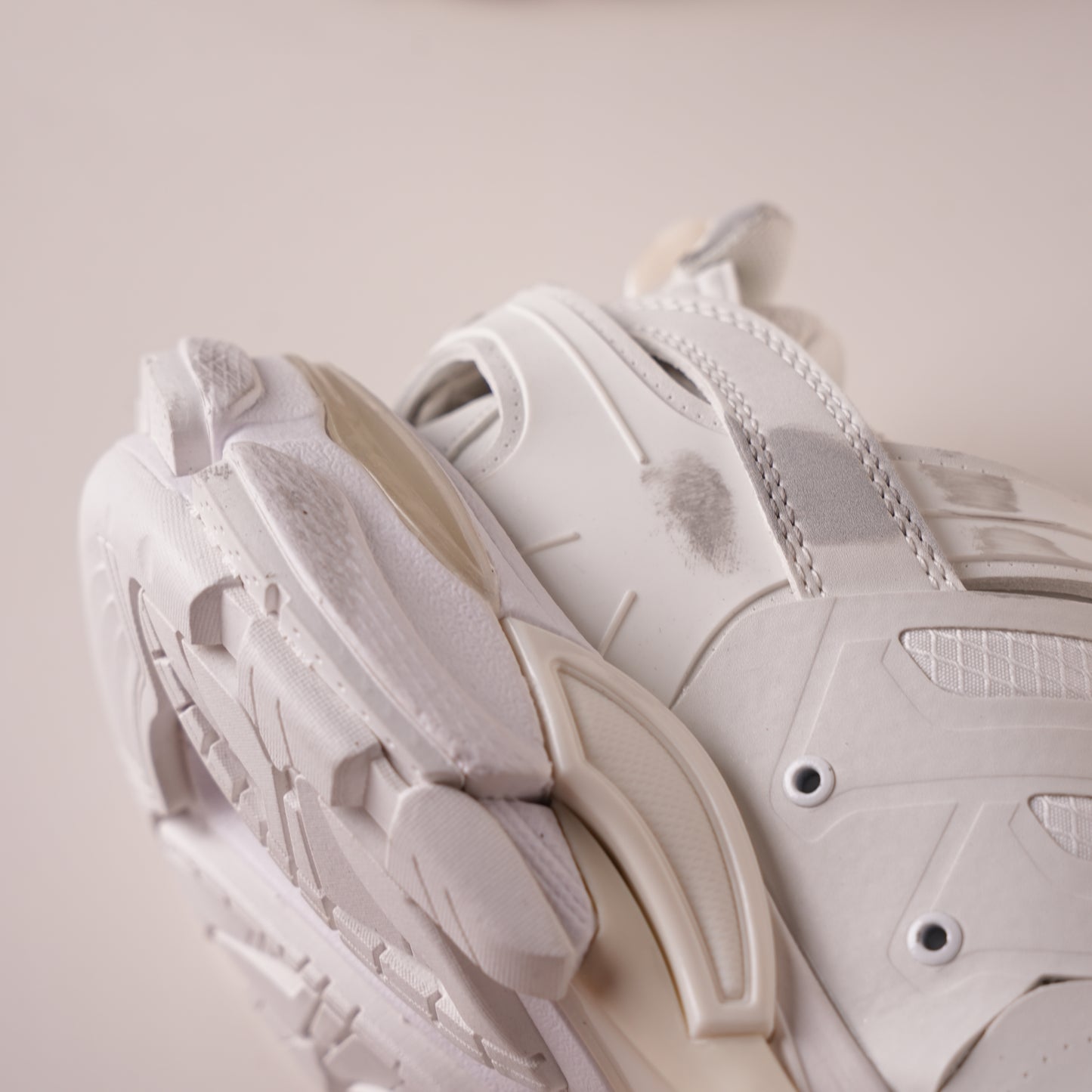Balenciaga Track Sneaker 542436 WTRHW 9010
