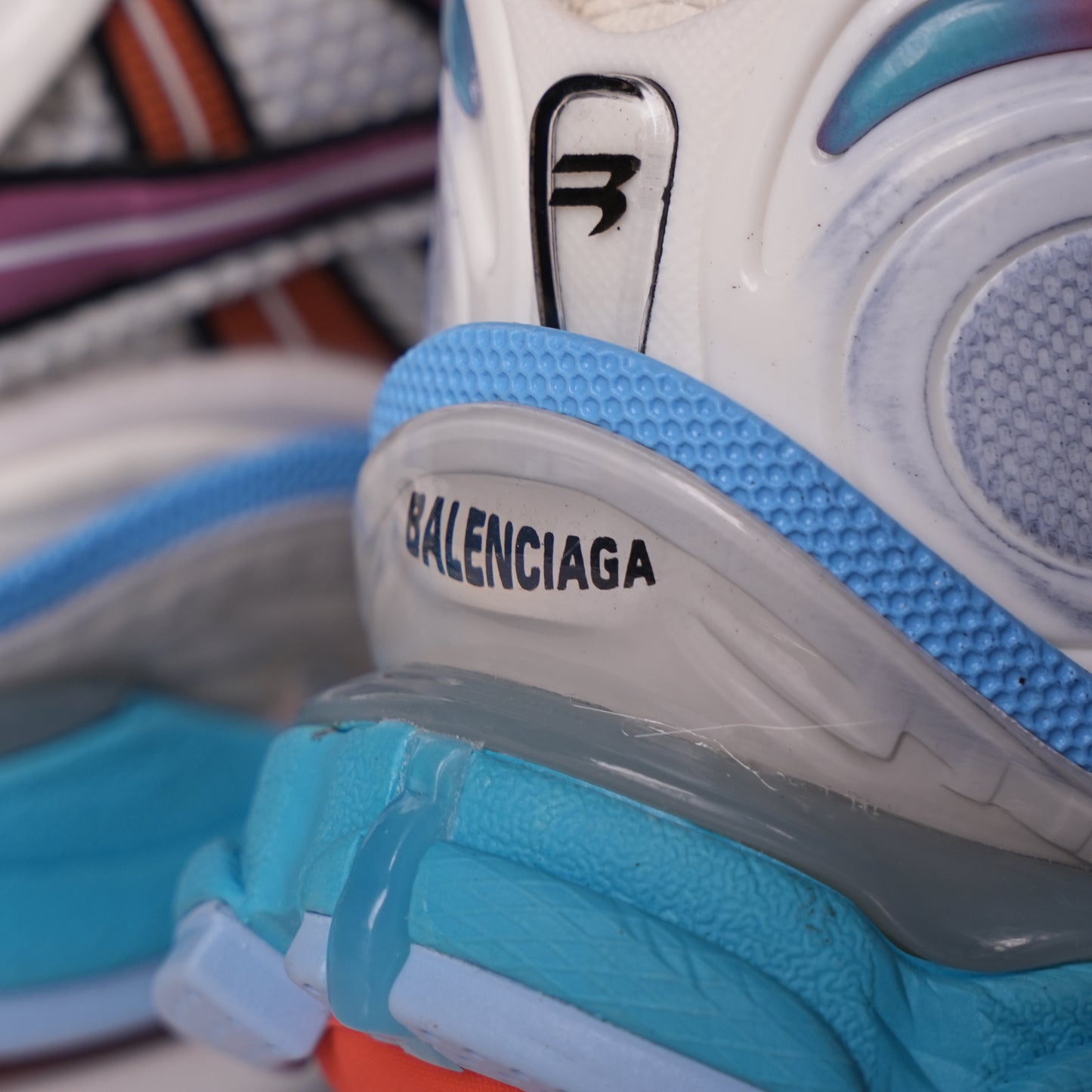Balenciaga Wmns Runner Sneaker 'Grey Multi-Color' 772767 W3RMU 9458