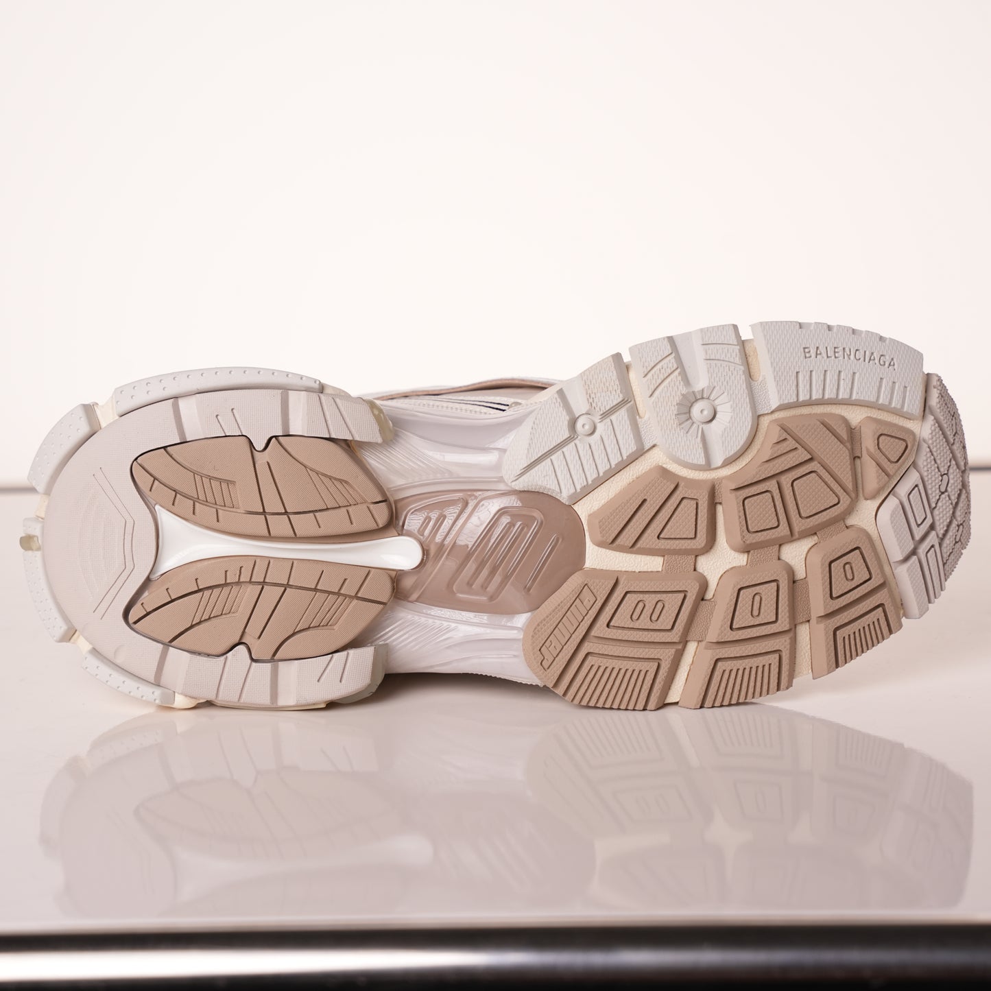 Balenciaga Runner Sneaker Beige Mix
