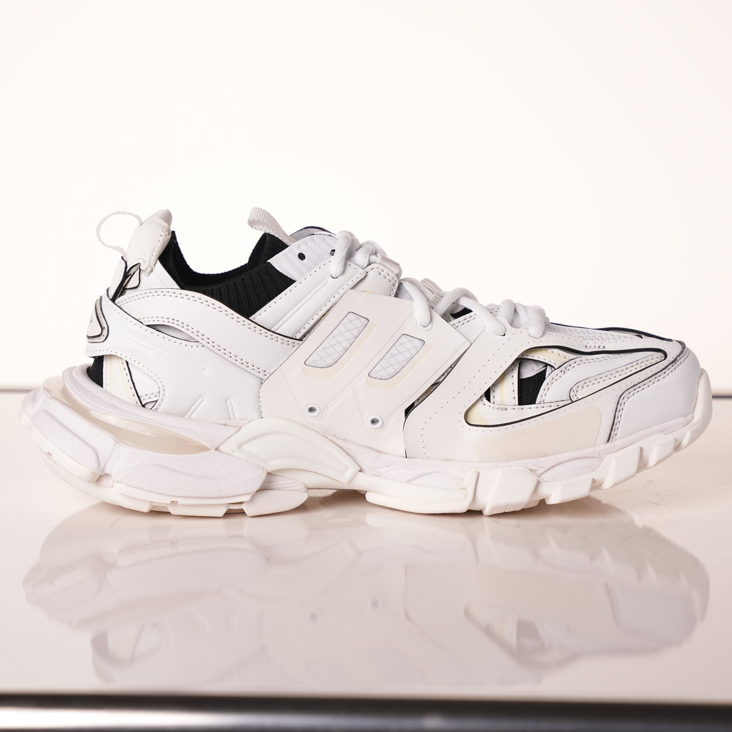 Balenciaga Track White Black 542023 W3AC1 9010 (NO LED)