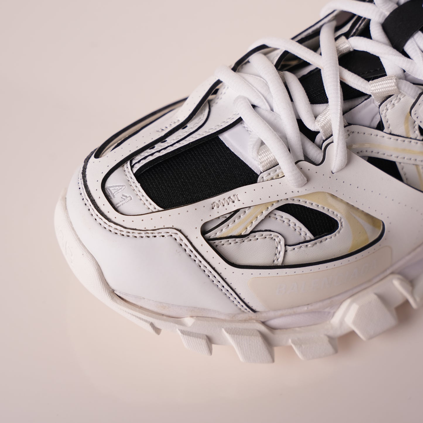 Balenciaga Track White Black 542023 W3AC1 9010 (NO LED)