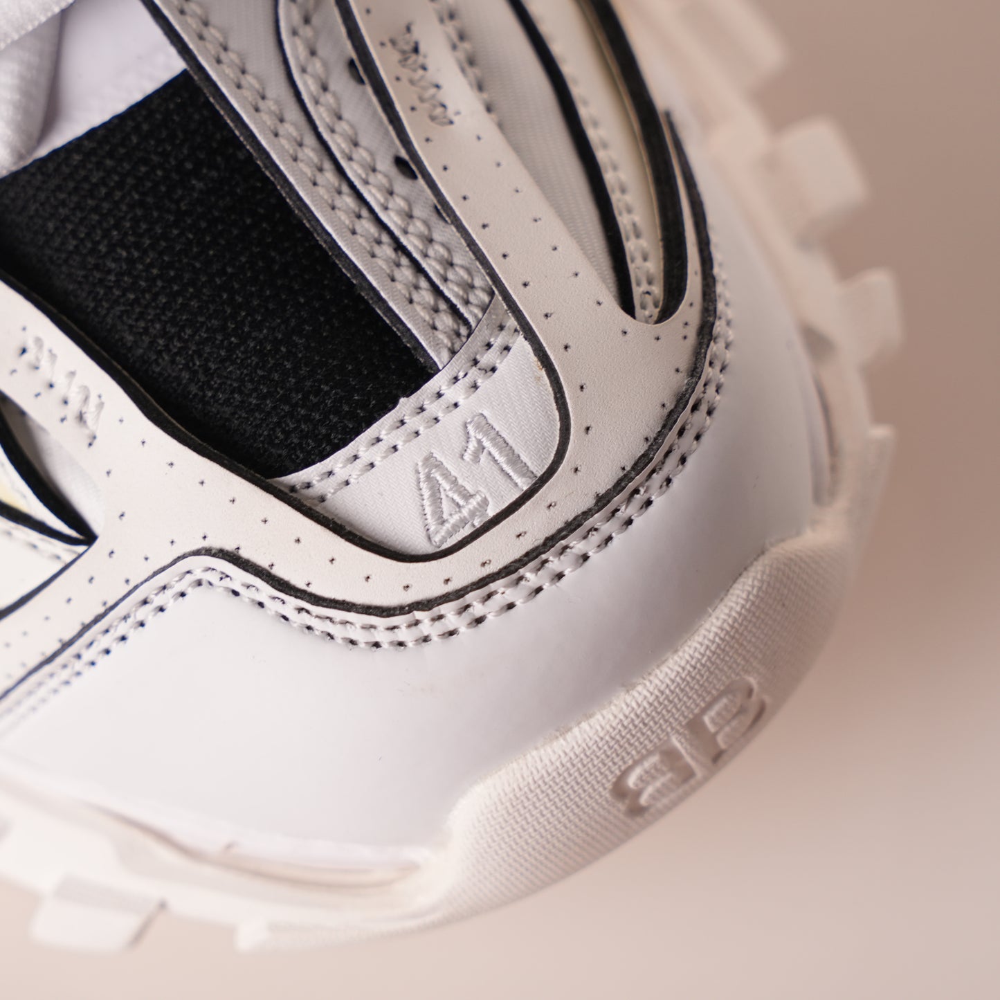 Balenciaga Track White Black 542023 W3AC1 9010 (NO LED)