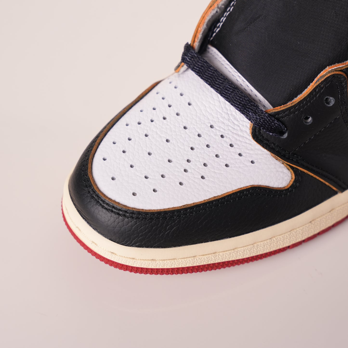 Air Jordan 1 Retro High Union Los Angeles Black Toe BV1300-106