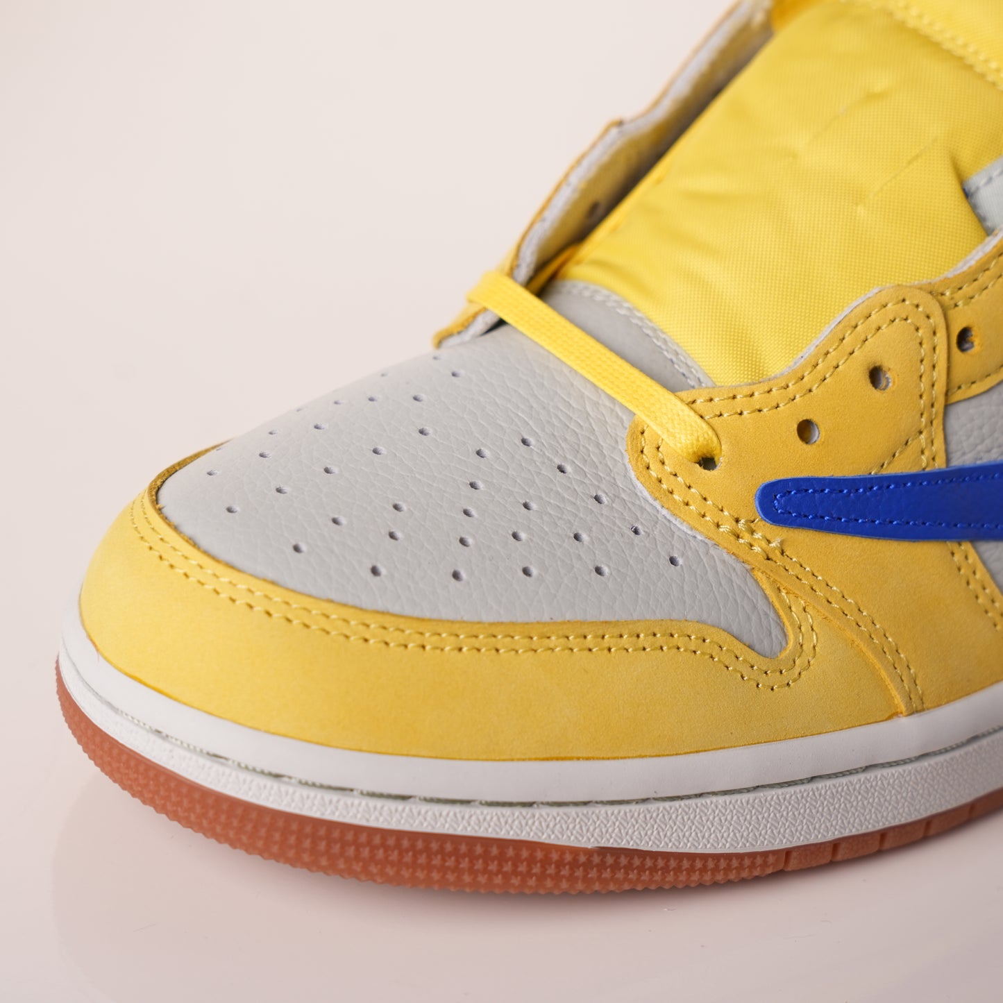 Air Jordan 1 Retro Low OG SP Travis Scott Canary DZ4137-700