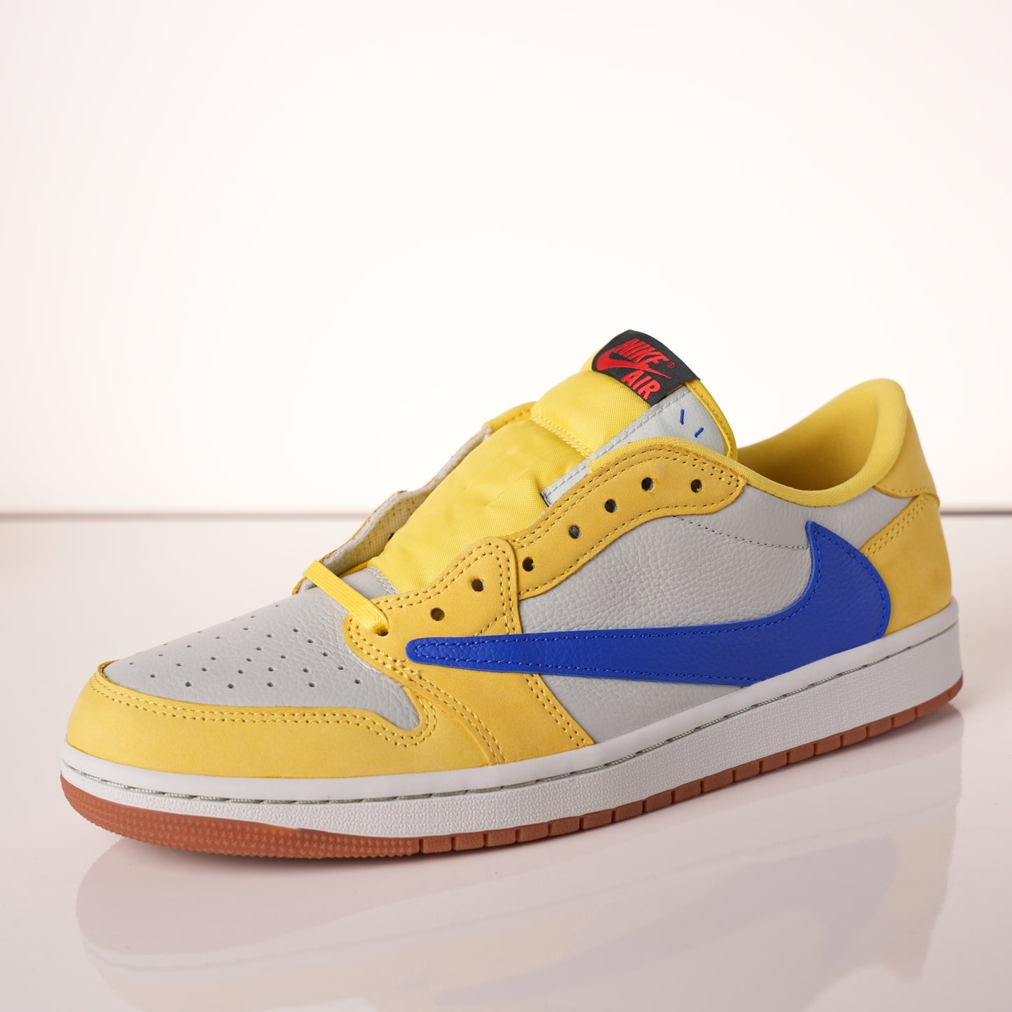 Air Jordan 1 Retro Low OG SP Travis Scott Canary DZ4137-700