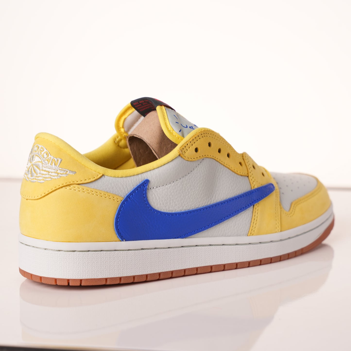 Air Jordan 1 Retro Low OG SP Travis Scott Canary DZ4137-700