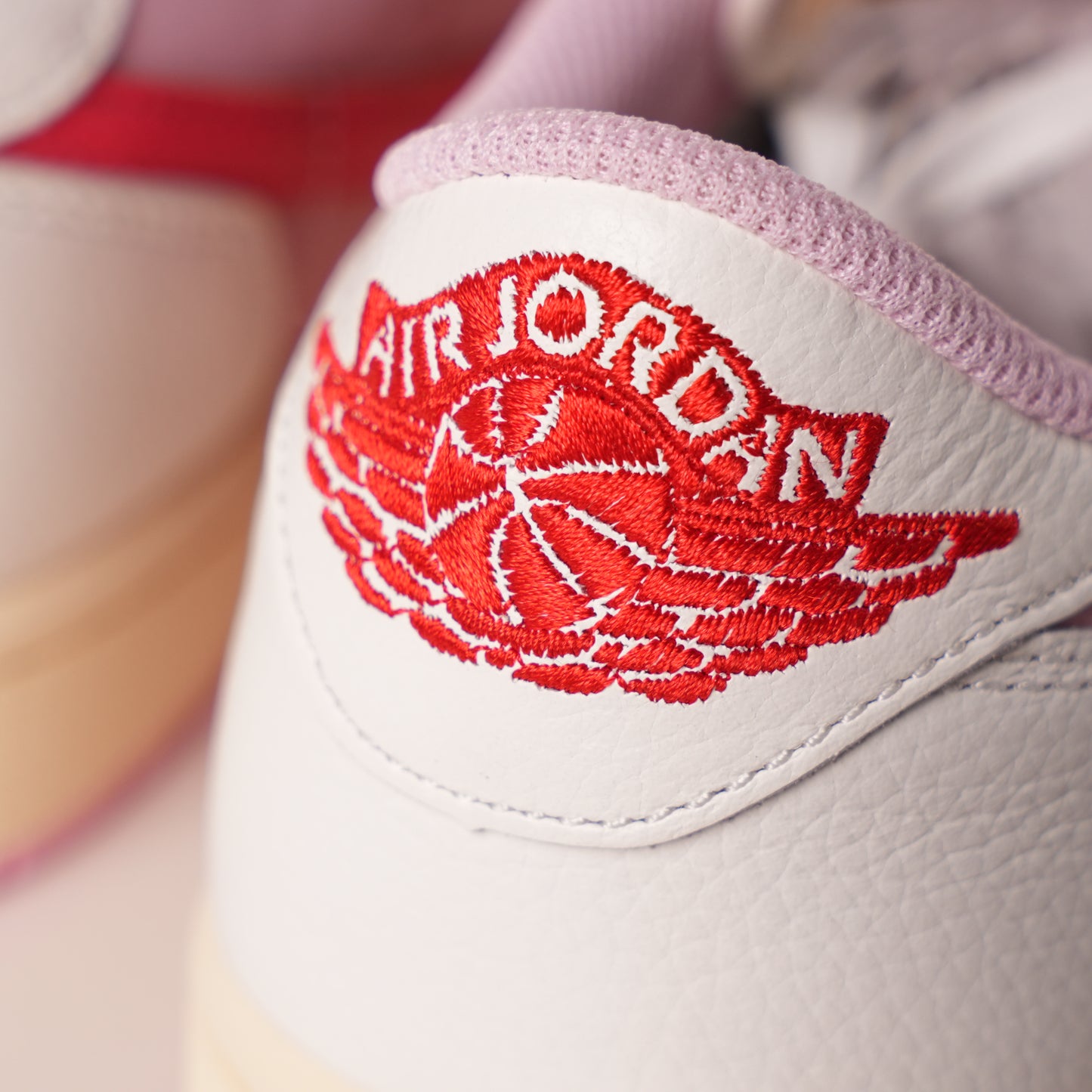 Travis Scott x Air Jordan 1 Retro Low OG 'Sail Tropical Pink' IQ7604-101