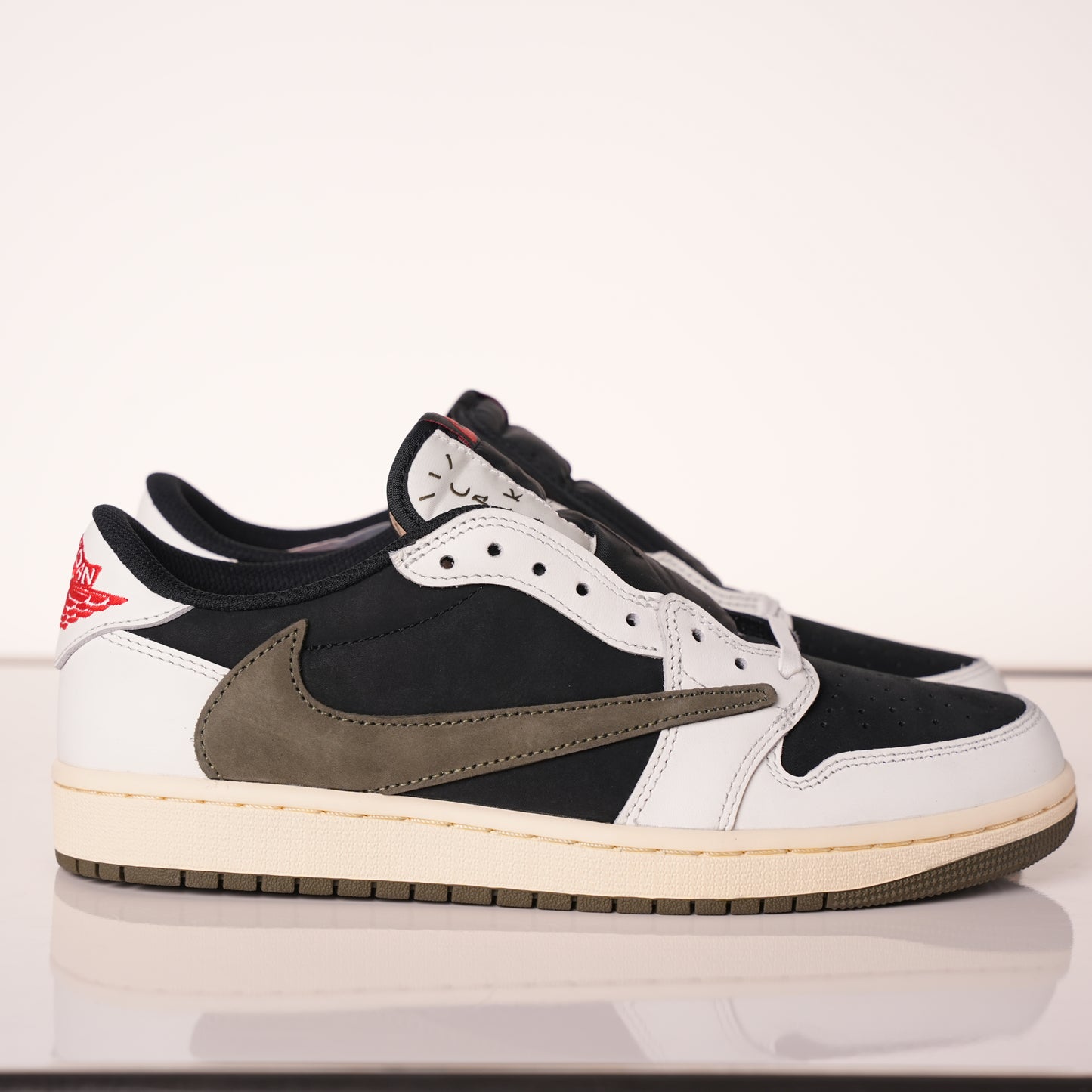 Air Jordan 1 Retro Low OG SP Travis Scott Olive (W) DZ4137-106