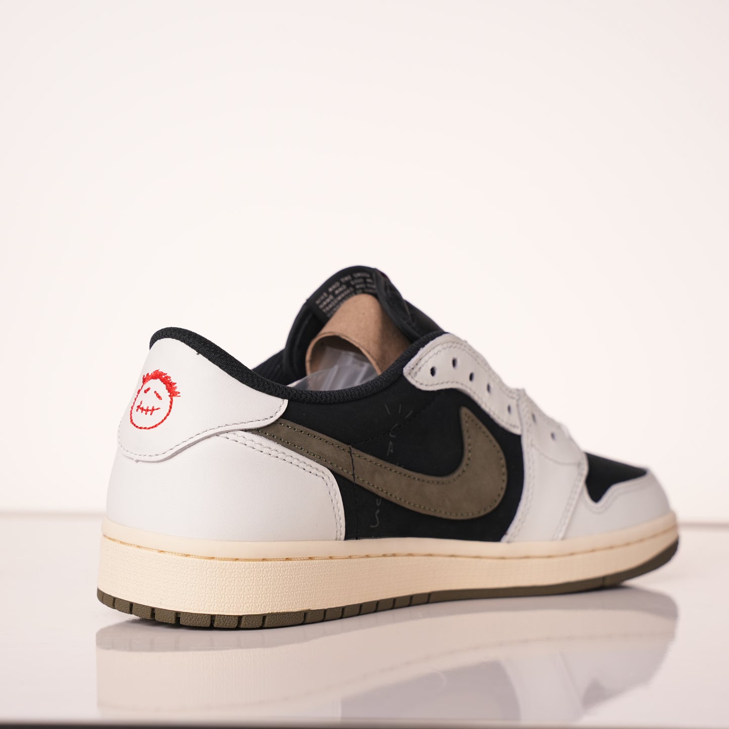 Air Jordan 1 Retro Low OG SP Travis Scott Olive (W) DZ4137-106