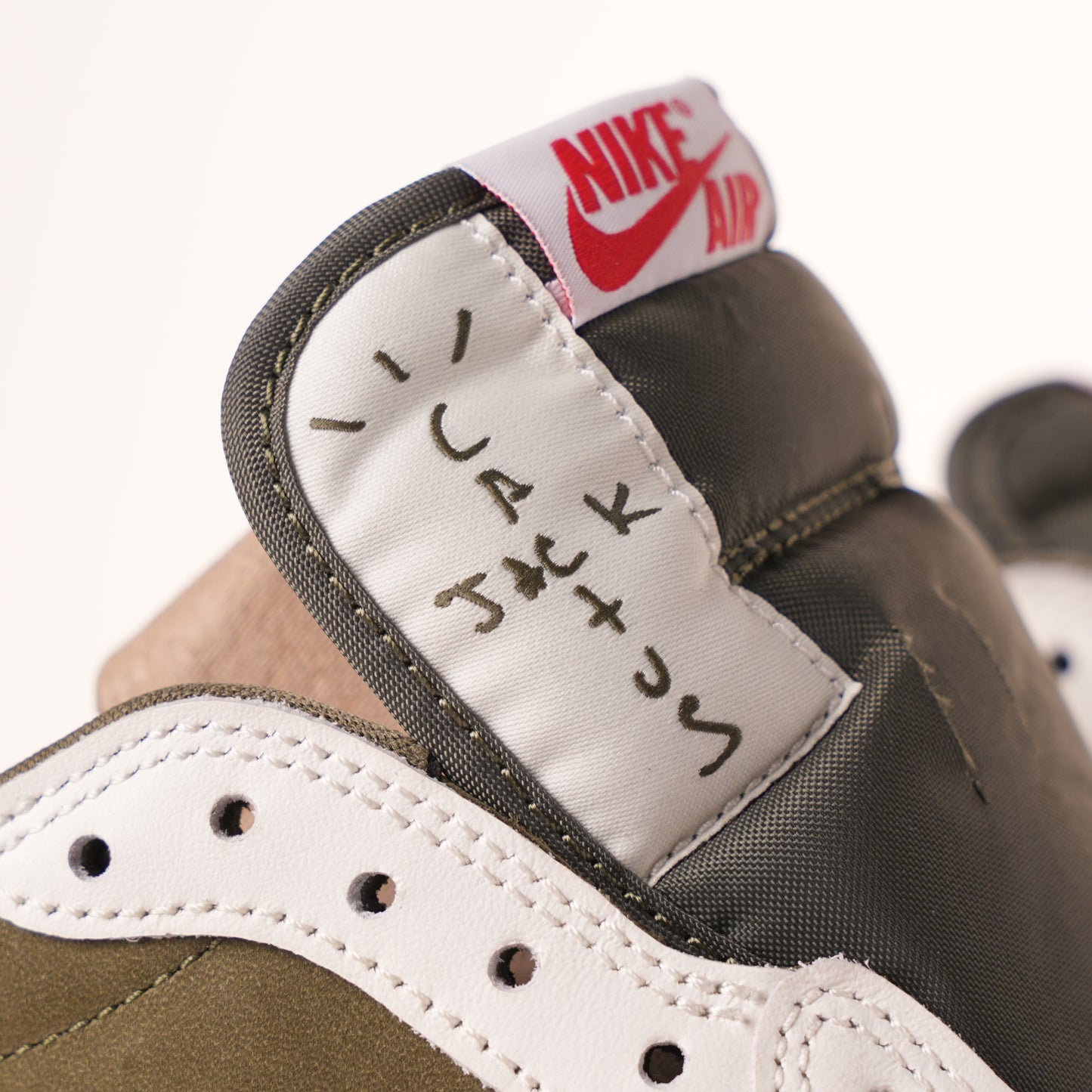 Air Jordan 1 Retro Low OG SP Travis Scott Medium Olive DM7866-200