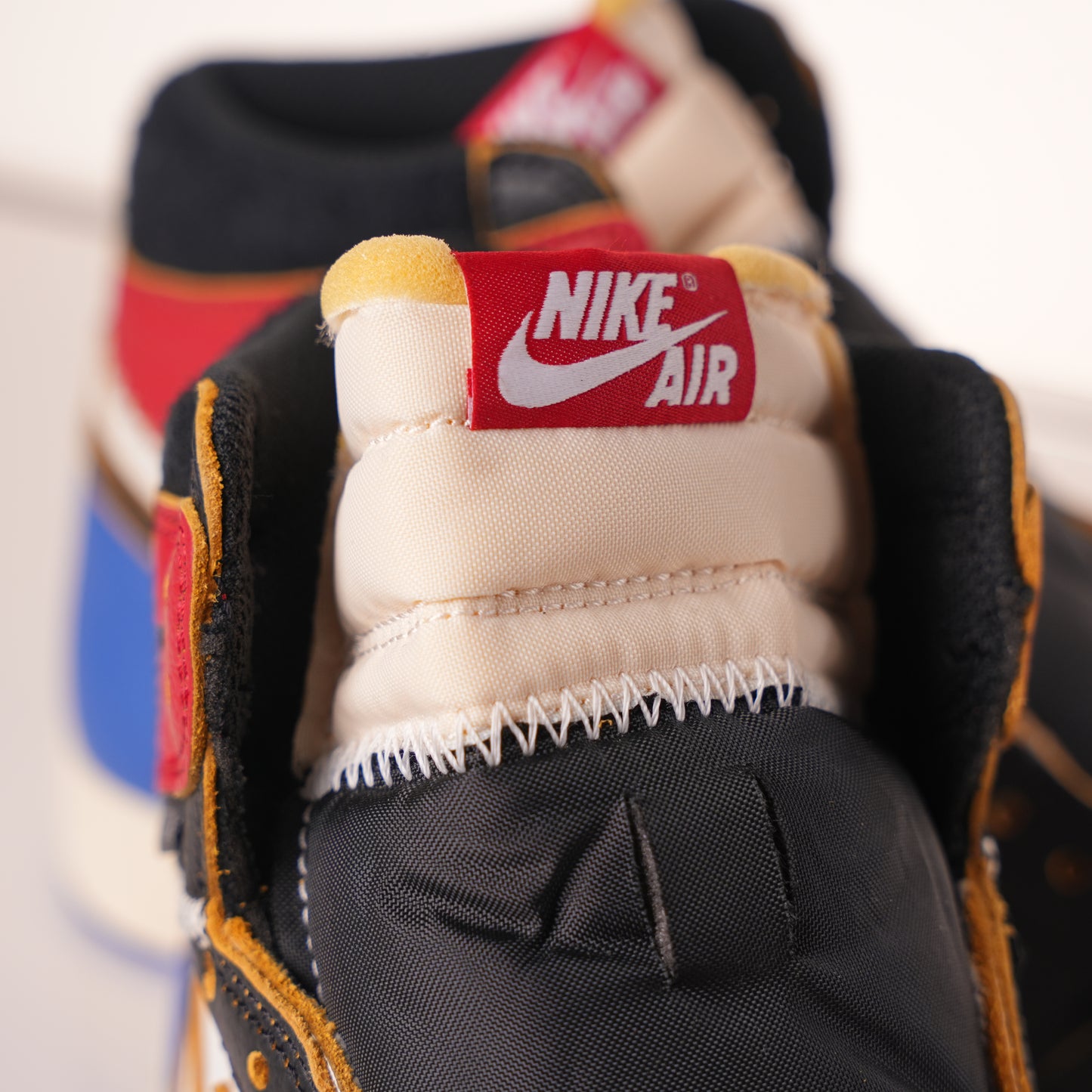 Union LA x Air Jordan 1 Retro Lightning UN IO7847-002