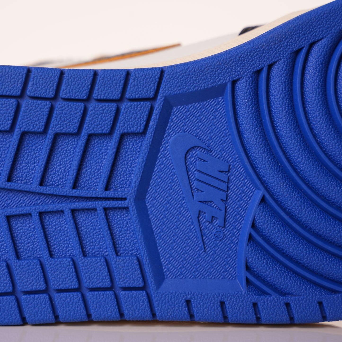 Union LA x Air Jordan 1 Retro Lightning UN IO7847-002