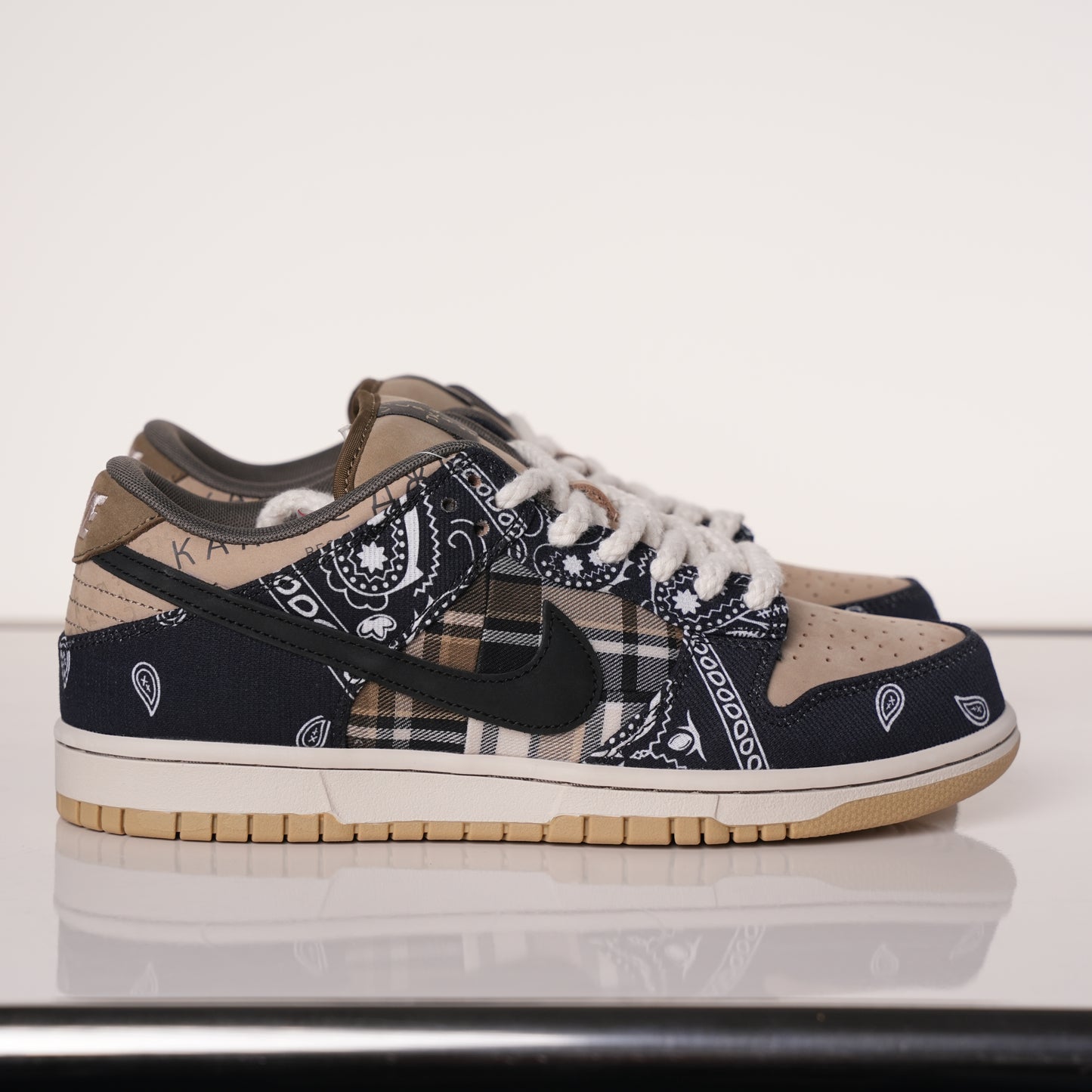 Nike SB Dunk Low Travis Scott