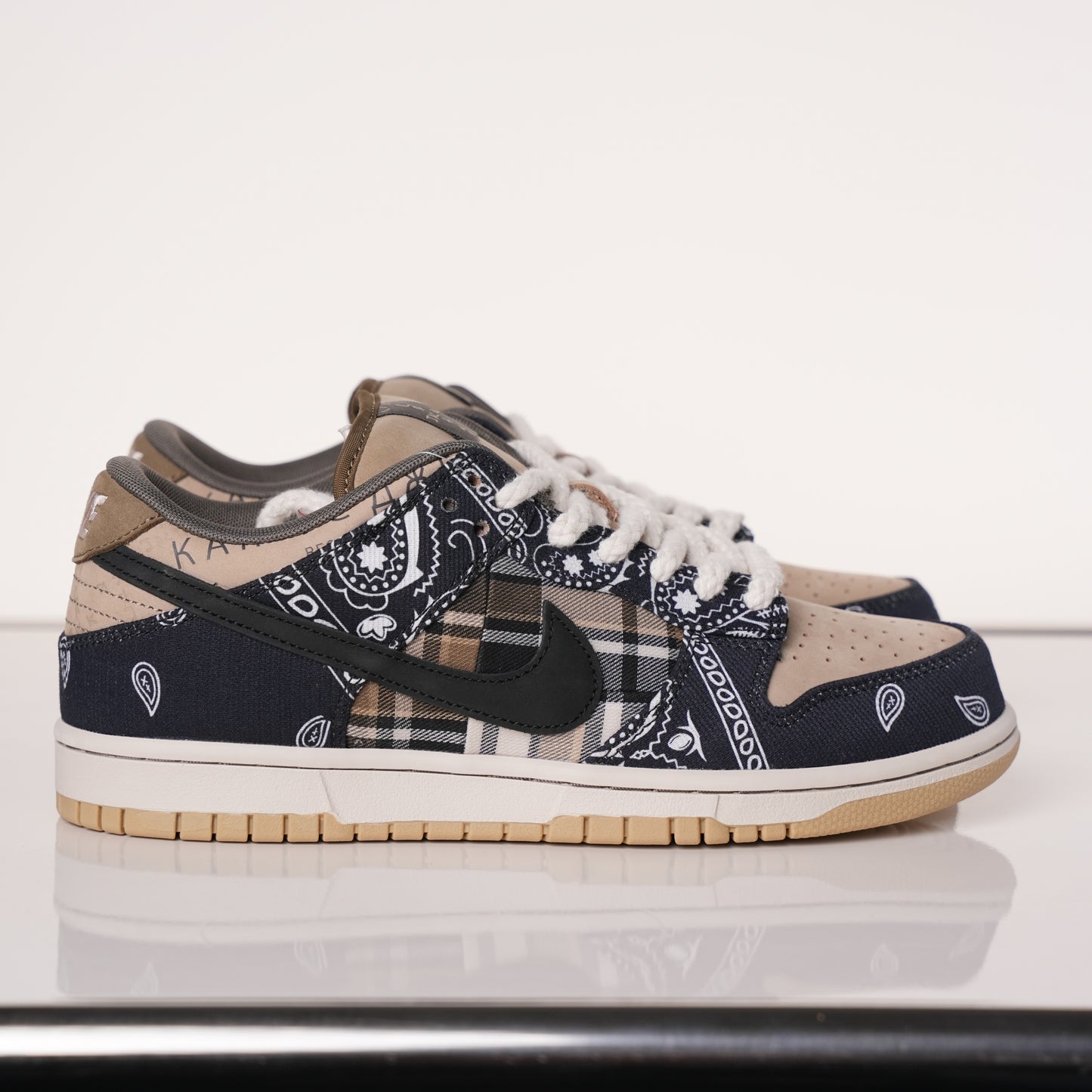 Nike SB Dunk Low Travis Scott