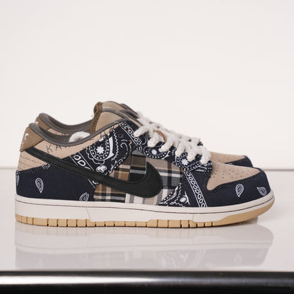 Nike SB Dunk Low Travis Scott