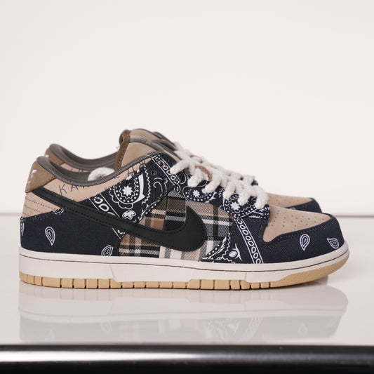 Nike SB Dunk Low Travis Scott