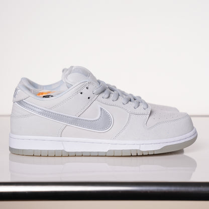 CONCEPTS × Nike Dunk SB Low White Lobster