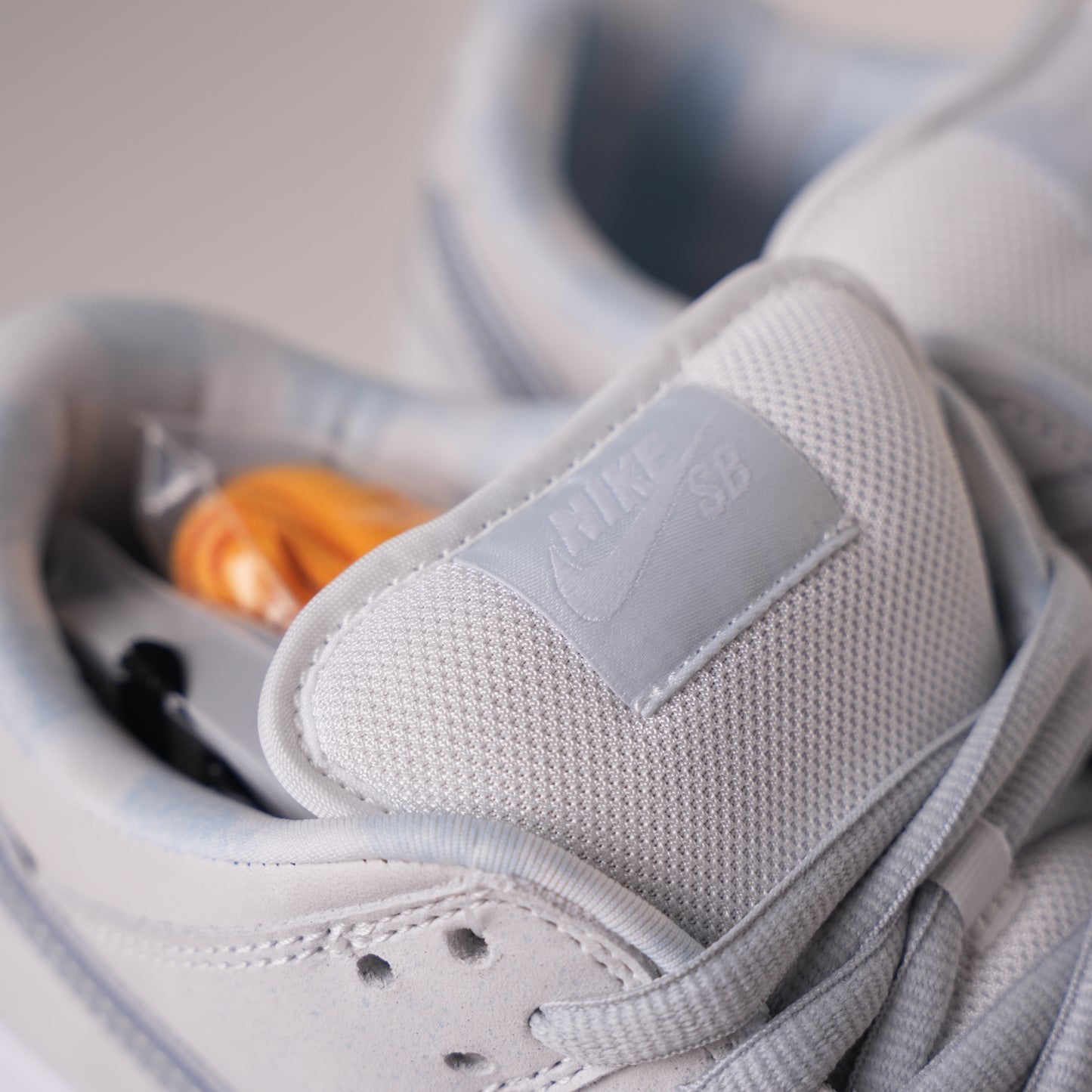 CONCEPTS × Nike Dunk SB Low White Lobster