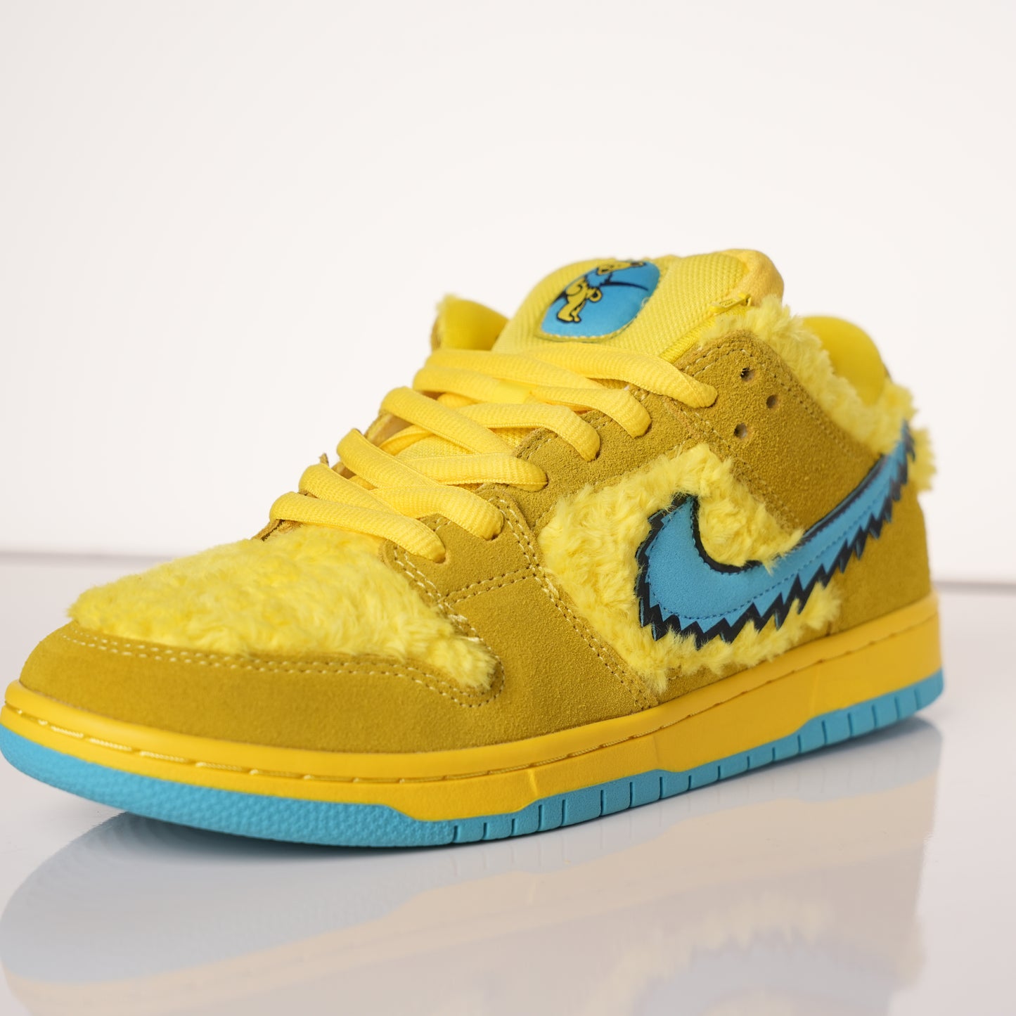 Nike SB Dunk Low Grateful Dead Bears Yellow