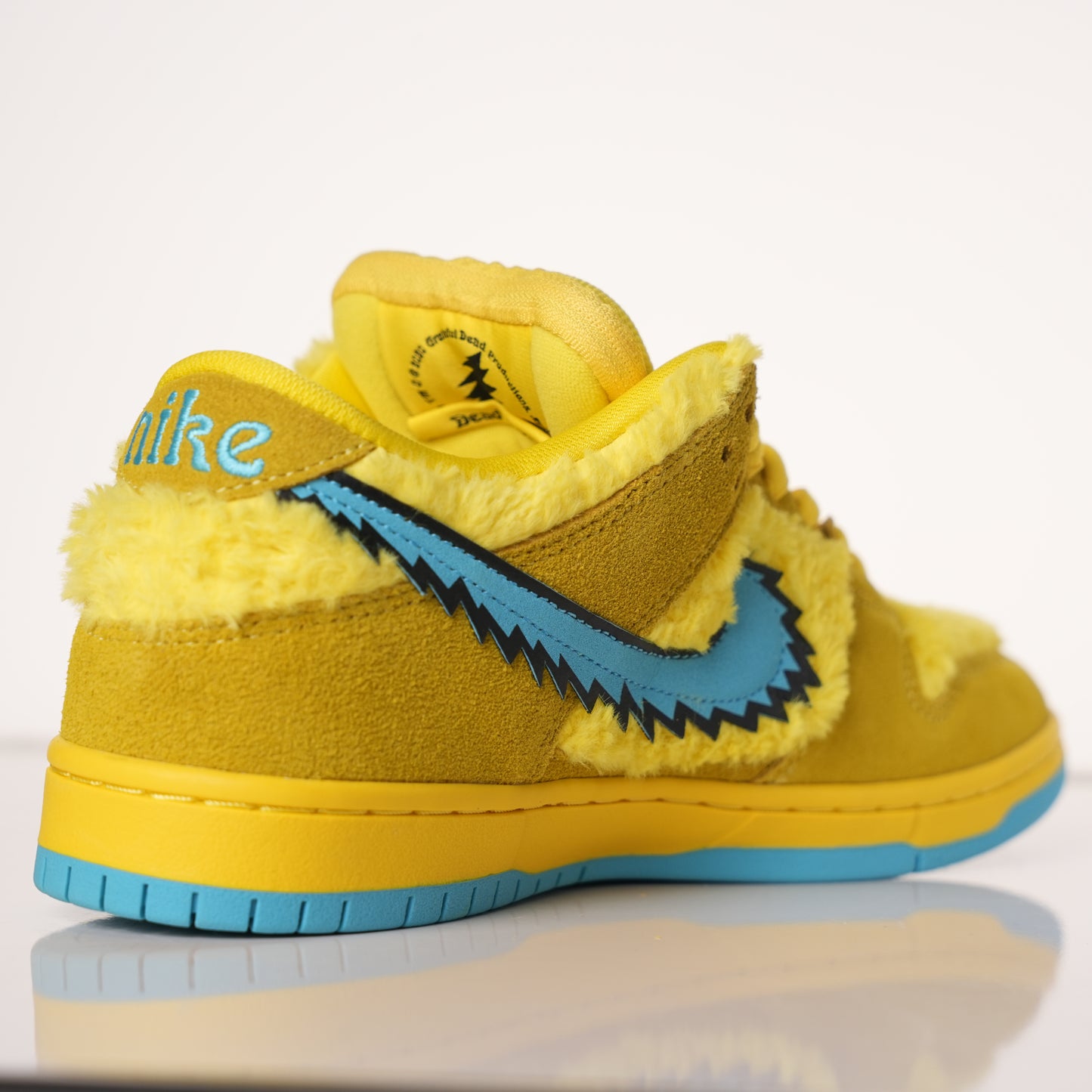 Nike SB Dunk Low Grateful Dead Bears Yellow