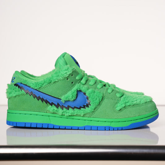 Nike SB Dunk Low Grateful Dead Bears green