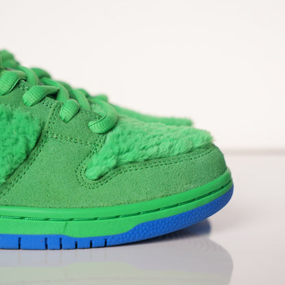 Nike SB Dunk Low Grateful Dead Bears green