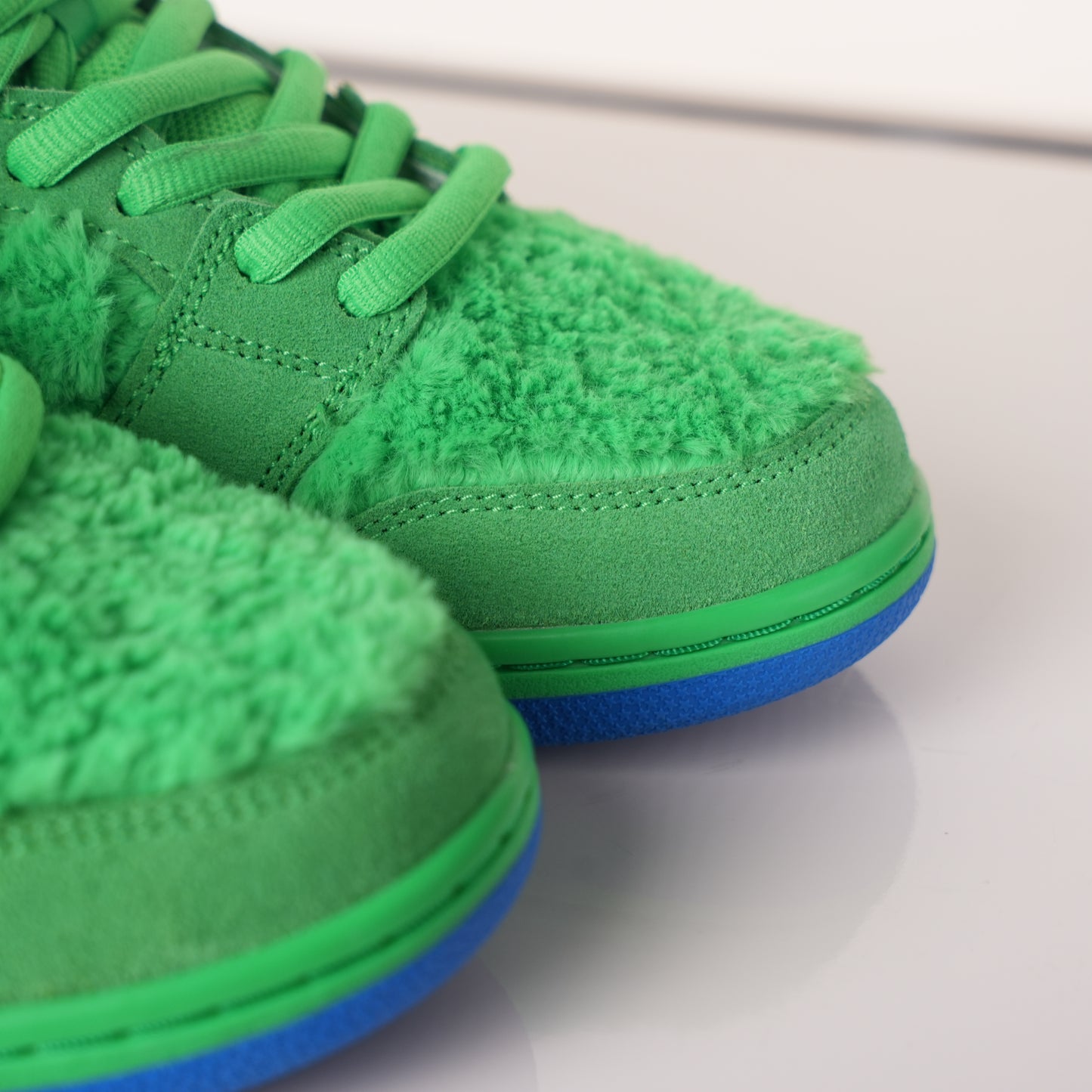 Nike SB Dunk Low Grateful Dead Bears green