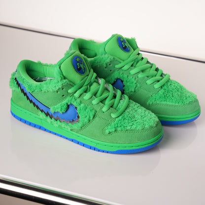 Nike SB Dunk Low Grateful Dead Bears green