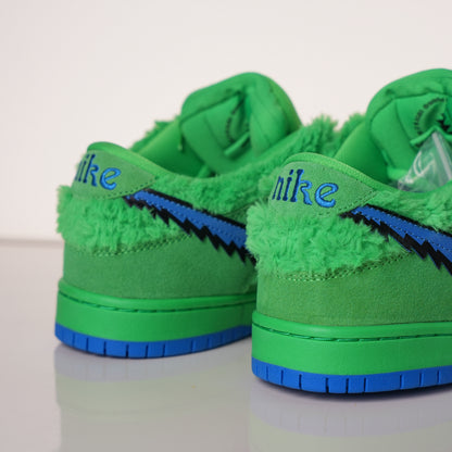 Nike SB Dunk Low Grateful Dead Bears green