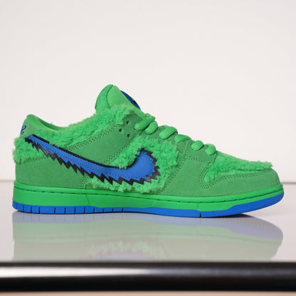 Nike SB Dunk Low Grateful Dead Bears green