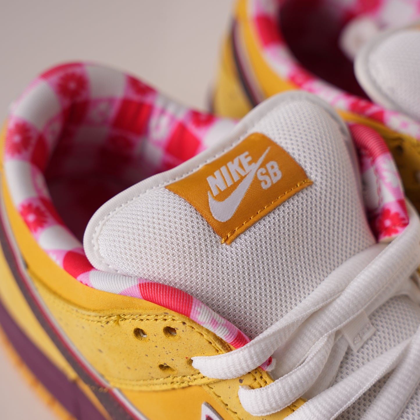 Nike SB Dunk Low Yellow Lobster 313170-137566