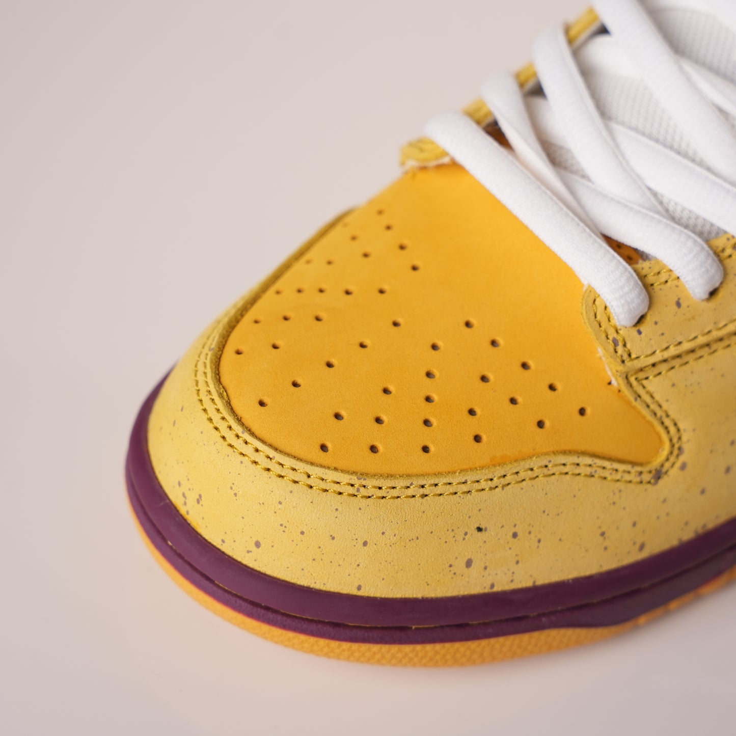 Nike SB Dunk Low Yellow Lobster 313170-137566