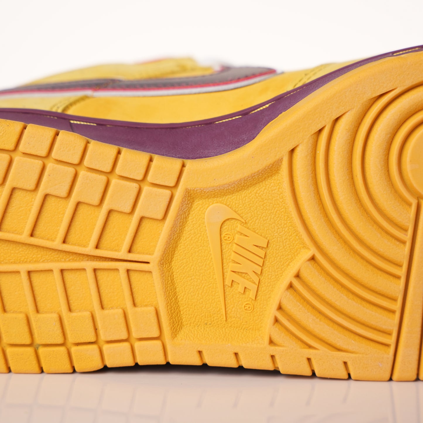 Nike SB Dunk Low Yellow Lobster 313170-137566