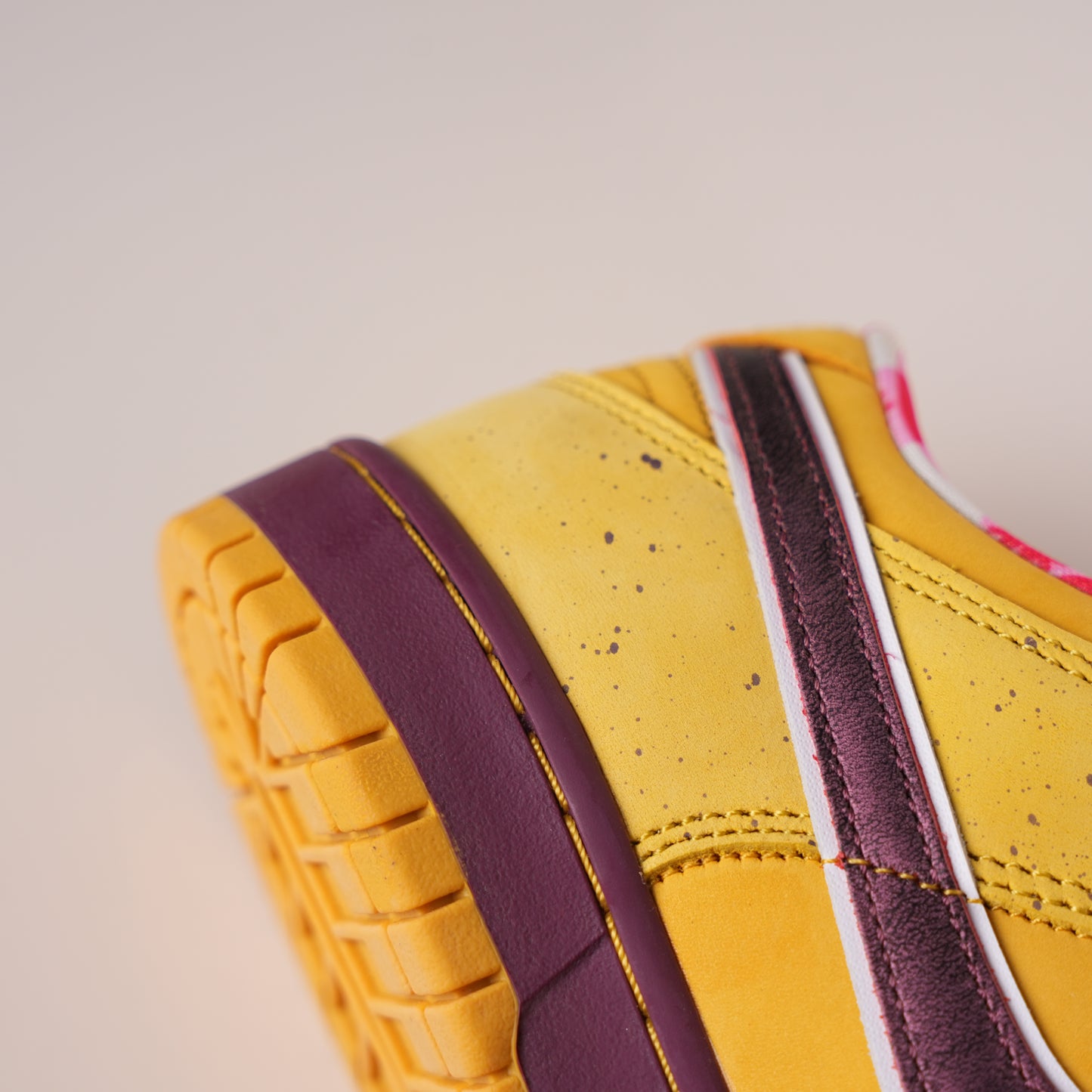 Nike SB Dunk Low Yellow Lobster 313170-137566