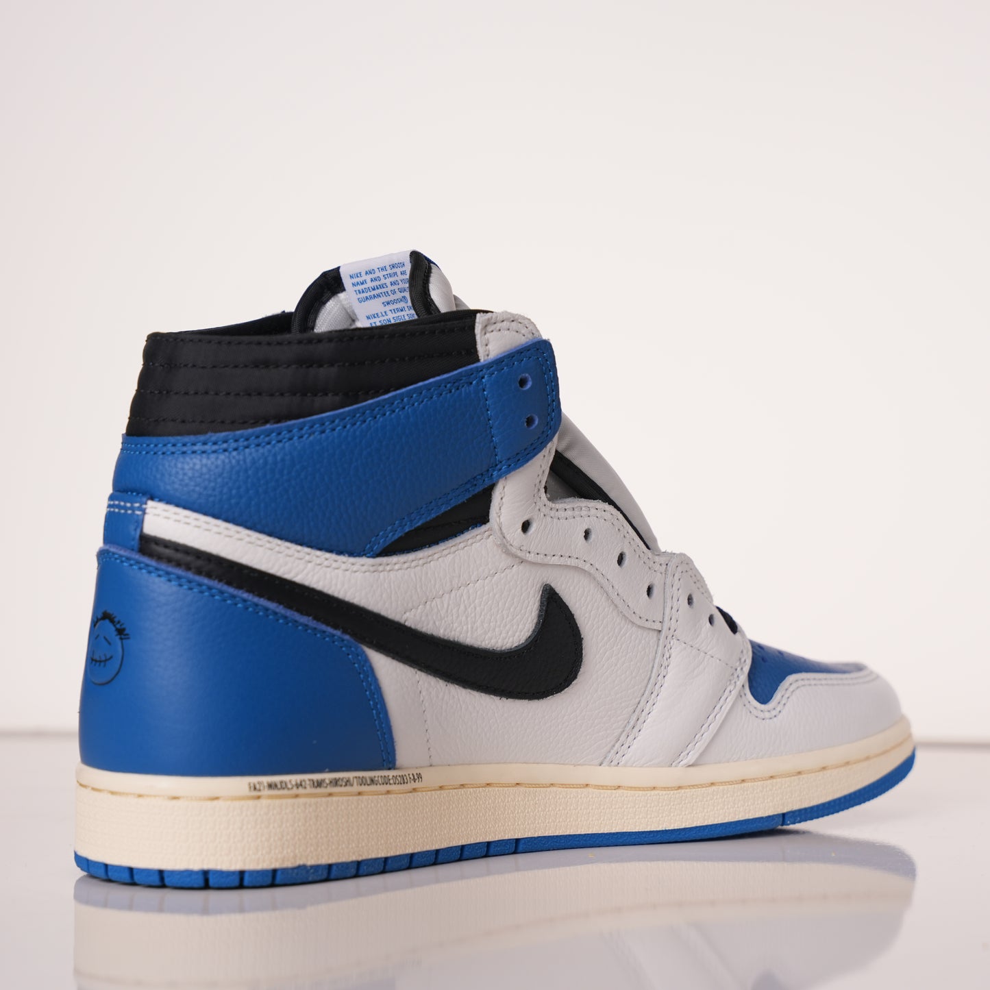 Air Jordan 1 Retro High OG SP Fragment x Travis Scott DH3227-105