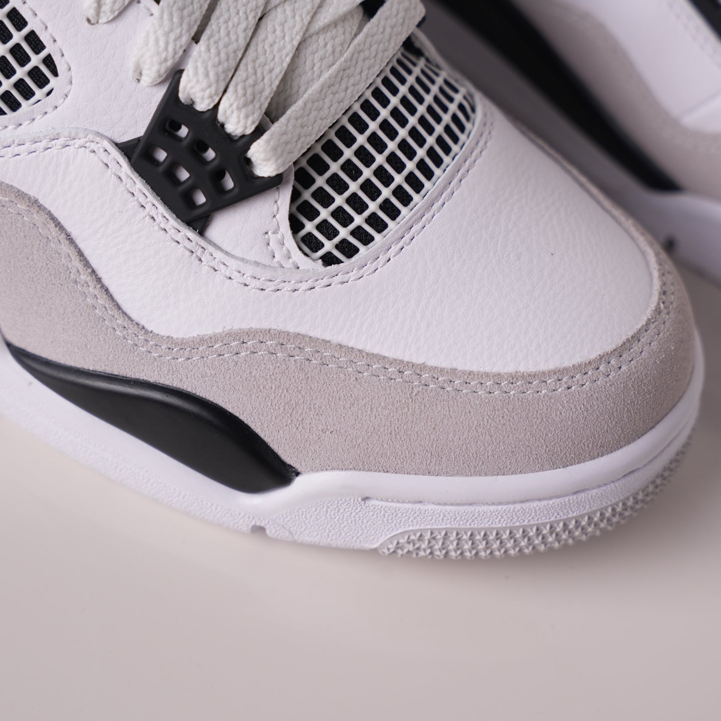 Air Jordan 4 Military Black DH6927-111