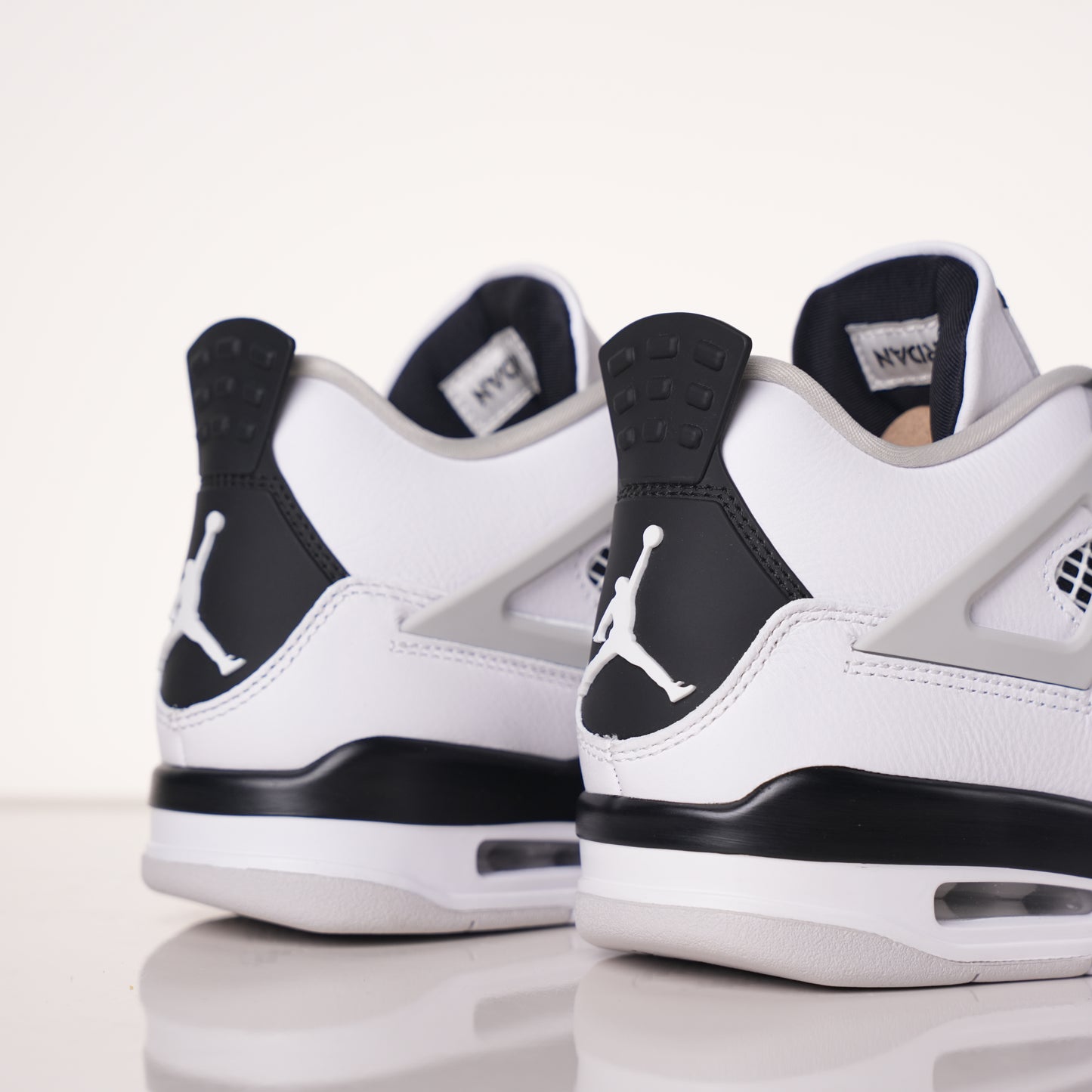 Air Jordan 4 Military Black DH6927-111