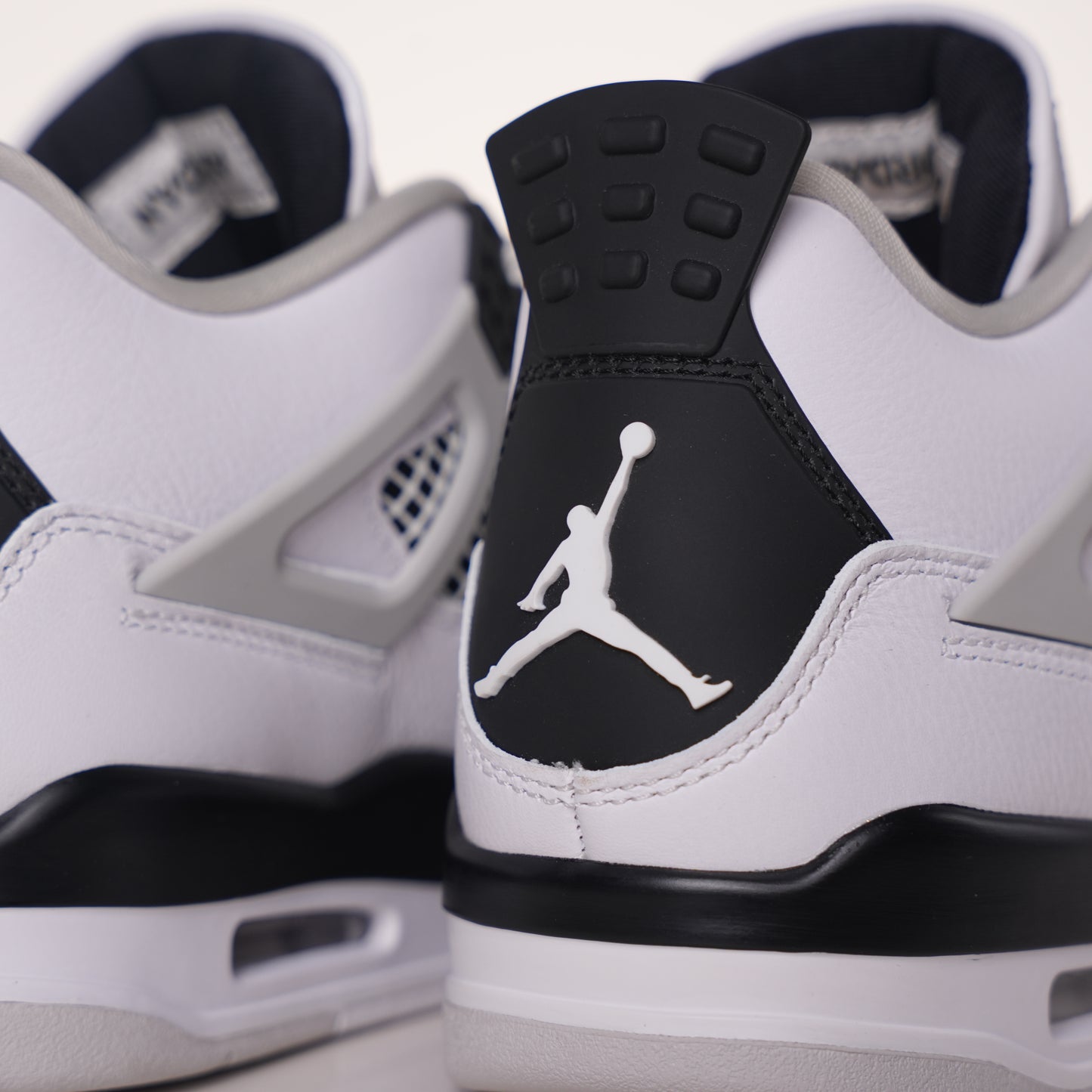Air Jordan 4 Military Black DH6927-111