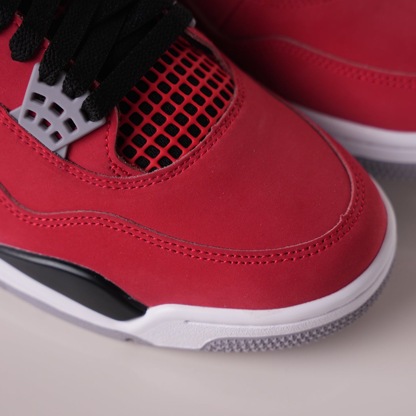 Air Jordan 4 Retro "Toro Bravo" (2026) FQ8138-600