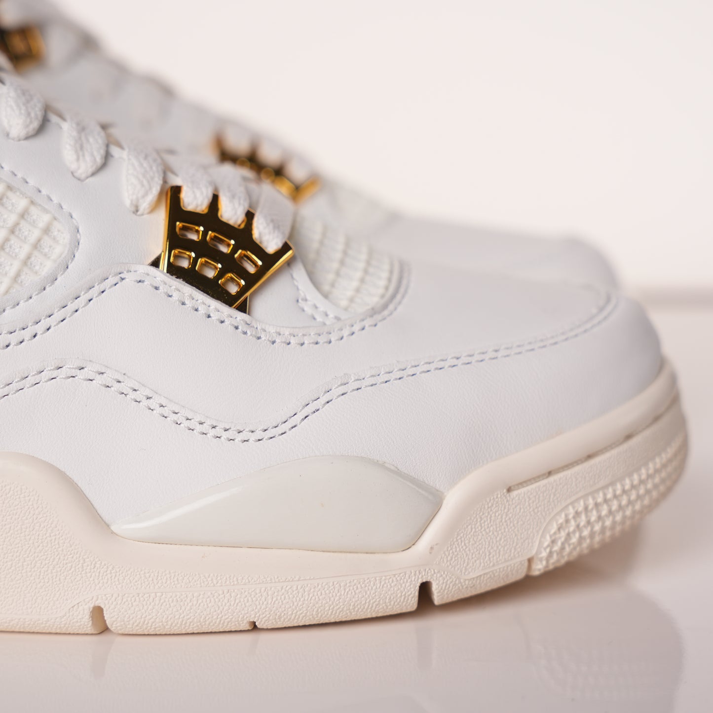 Air Jordan 4 Sail Metallic Gold AQ9129-170