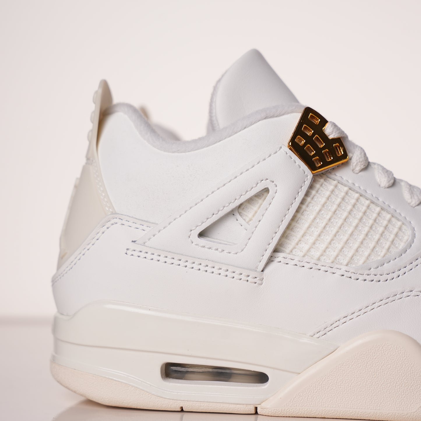 Air Jordan 4 Sail Metallic Gold AQ9129-170